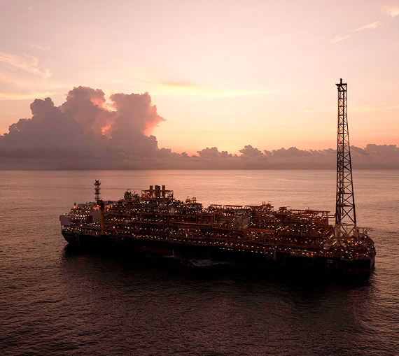 Offshore oil facility