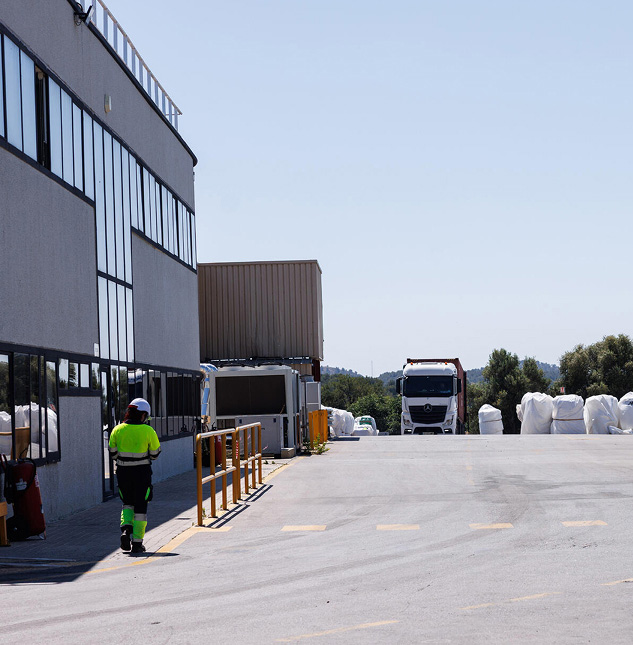 Industrial facility illustrating the development of bio-based and recycling industries